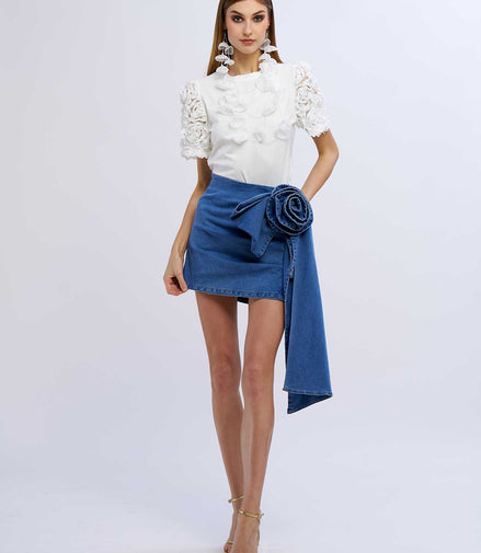 T-shirt maniche petali