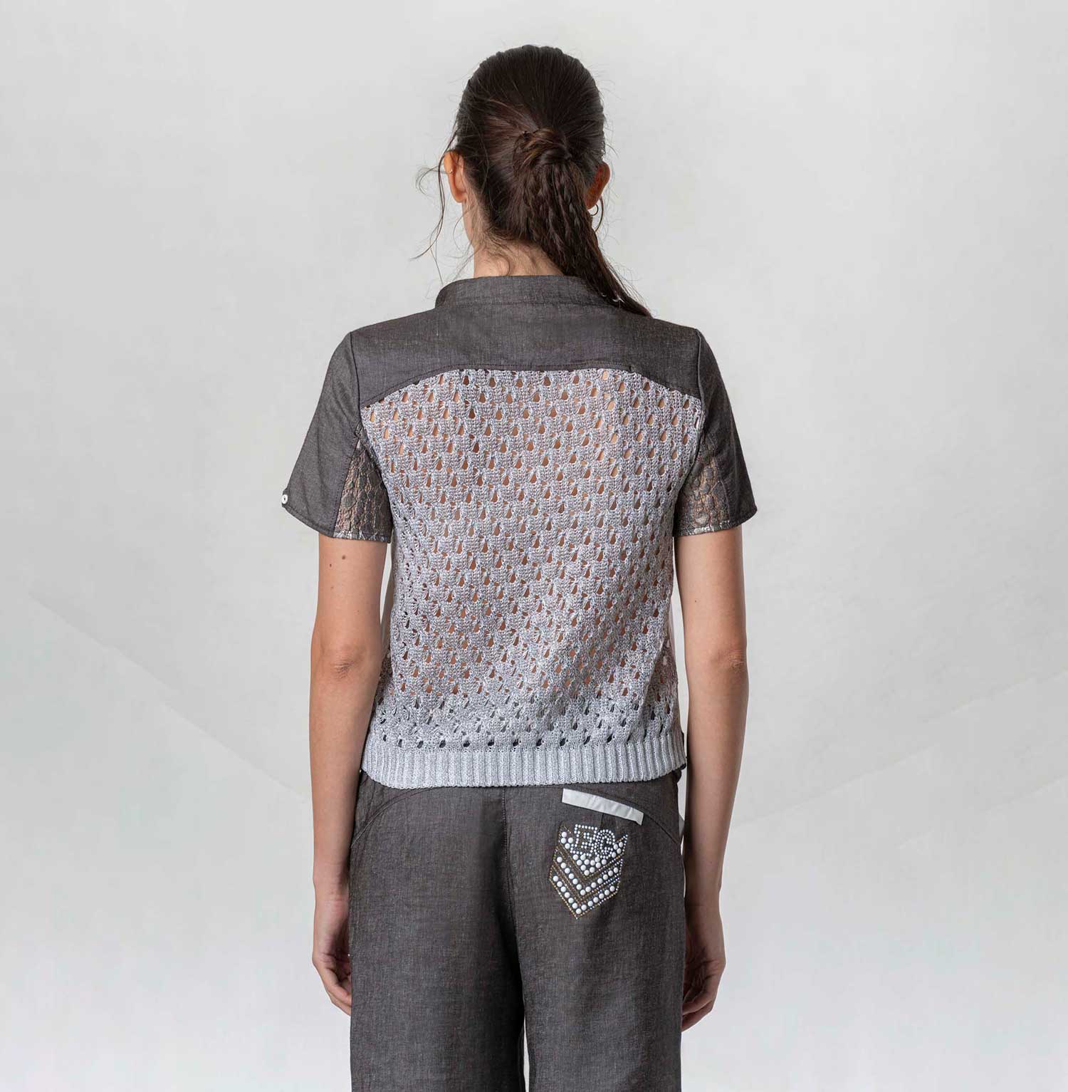 Camicia con maniche corte