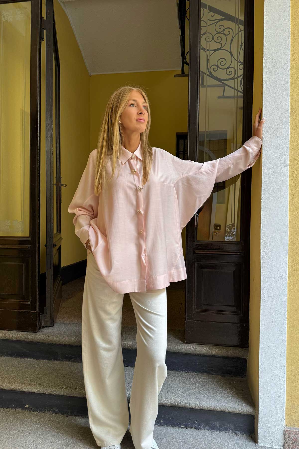 Camicia over gioiello