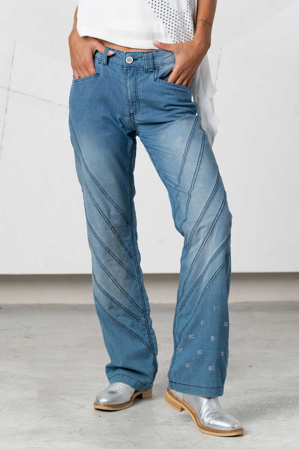 Jeans con impunture