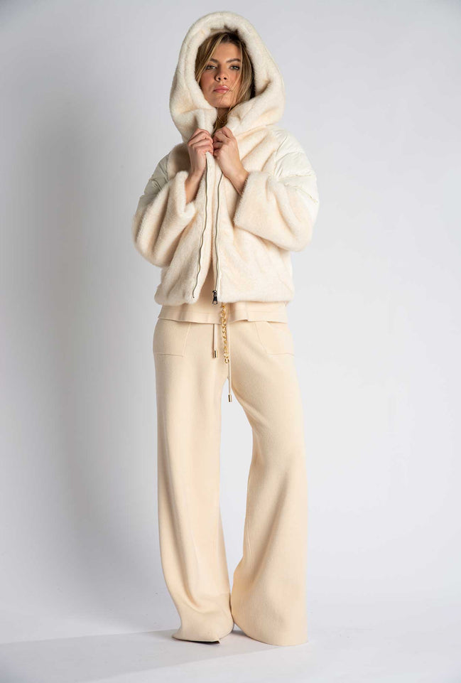 Piumino con eco pelliccia