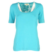 T-shirt turchese con pizzo e strass